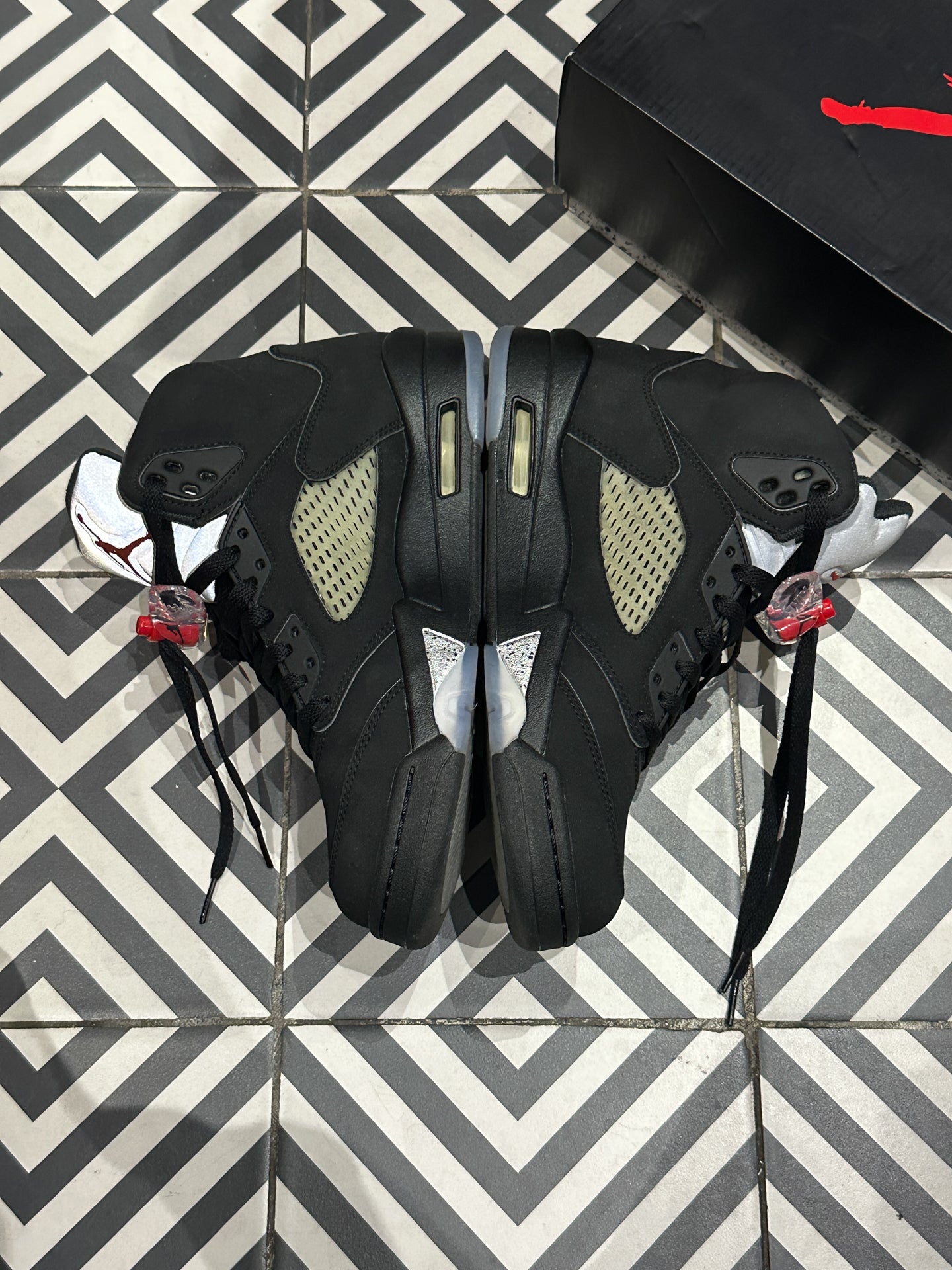 Jordan 5 Metallic Silver (Taille 40,5)