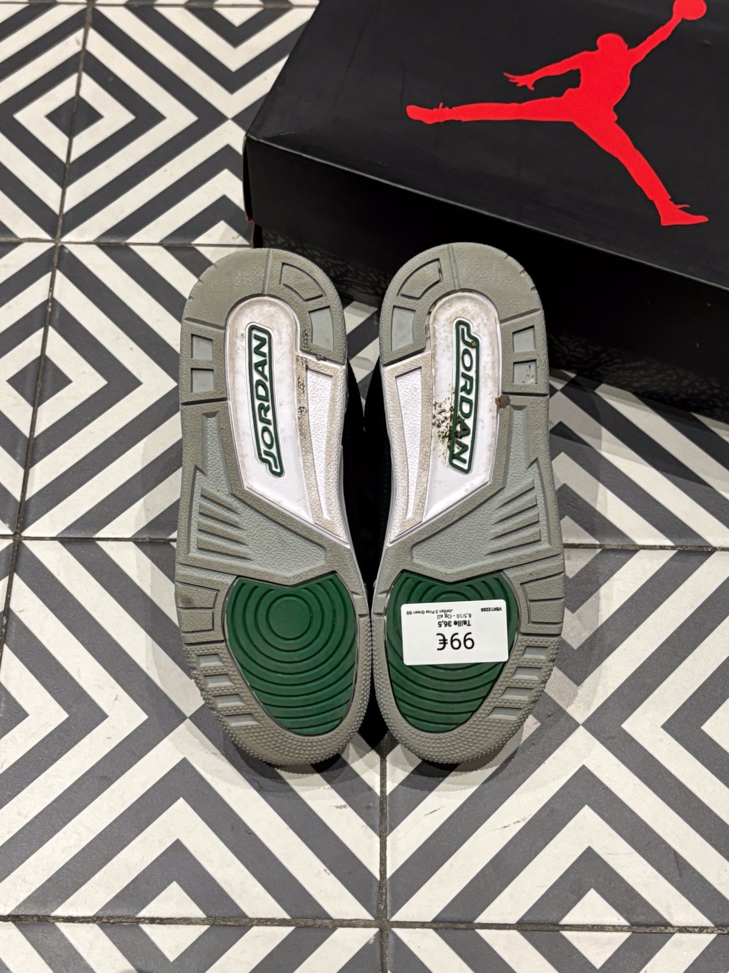 Jordan 3 Pine Green GS (36,5)
