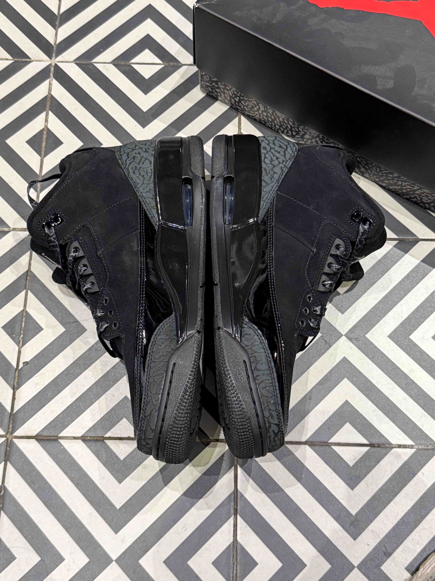 Jordan 3 Black Cat (Taille 45)
