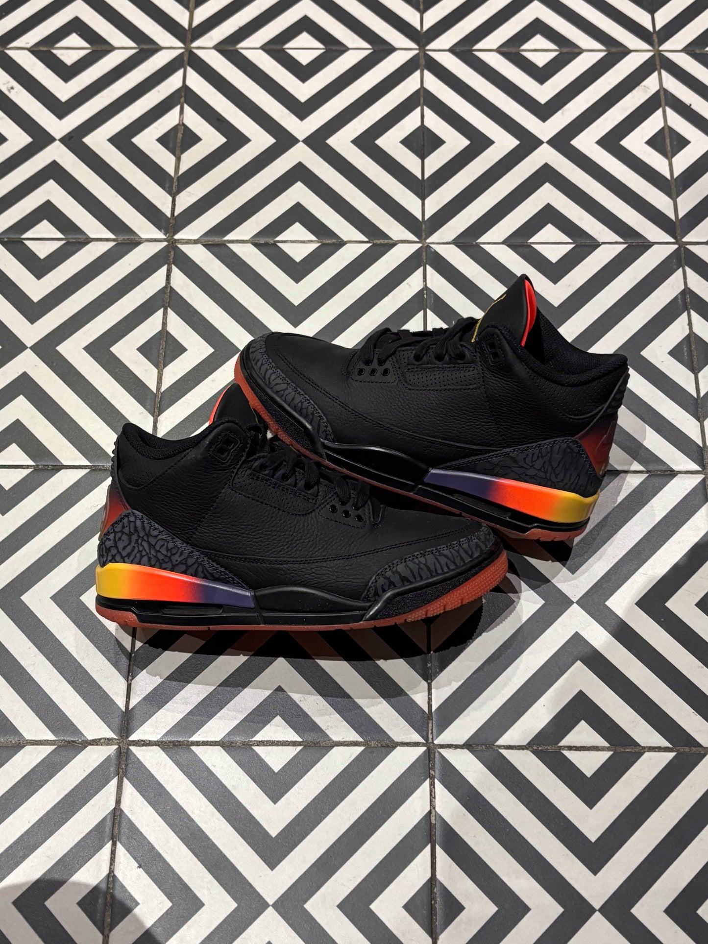 Jordan 3 J Balvin Rio (Taille 39)
