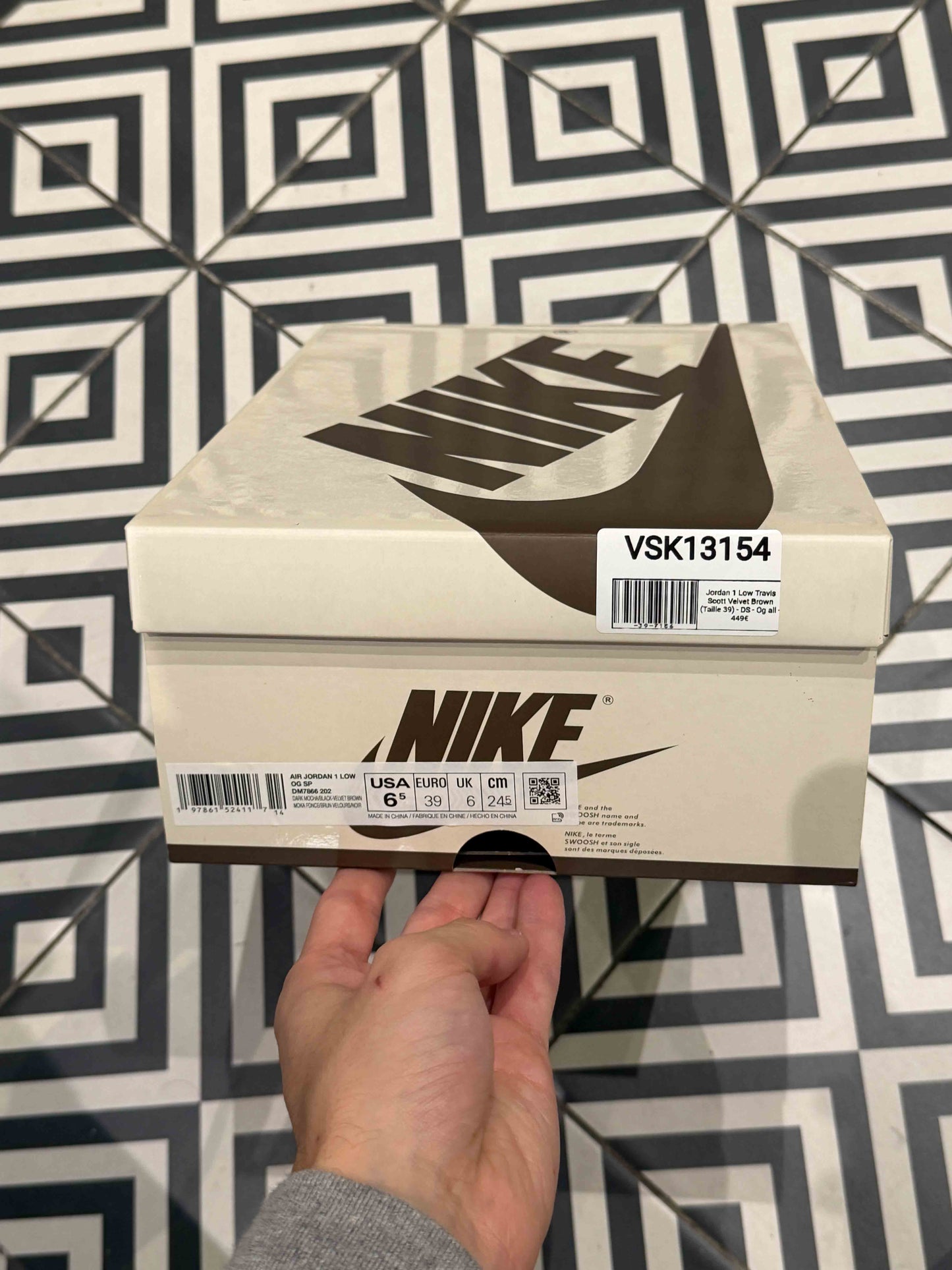 Jordan 1 Low Travis Scott Velvet Brown (Taille 39)