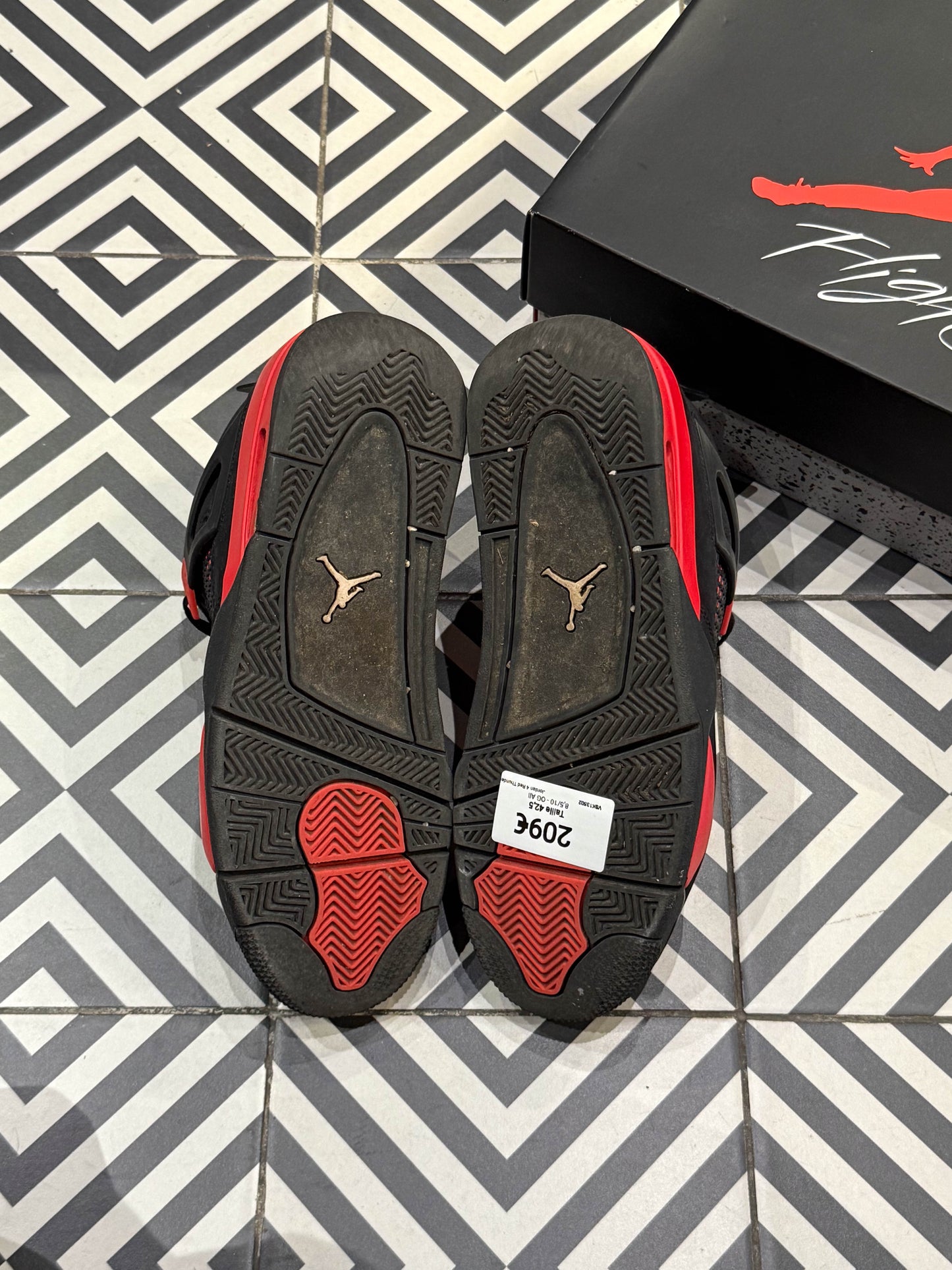Jordan 4 Red Thunder (Taille 42,5)