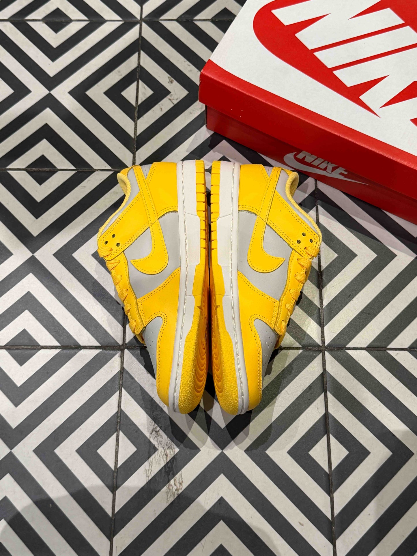 Dunk Low Yellow (Taille 38)