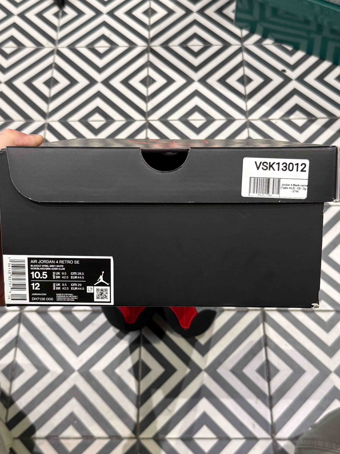 Jordan 4 Black canvas (Taille 44,5)