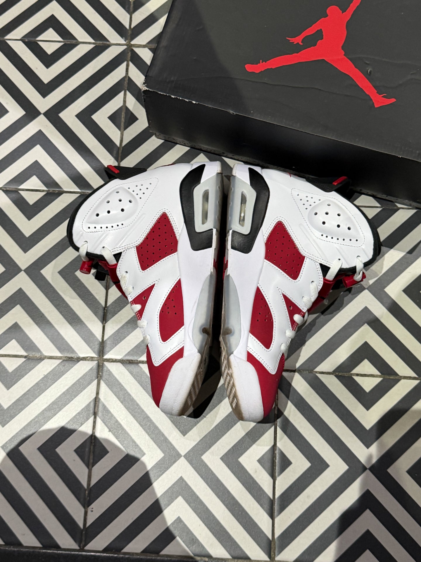 Jordan 6 Carmine (Taille 42)
