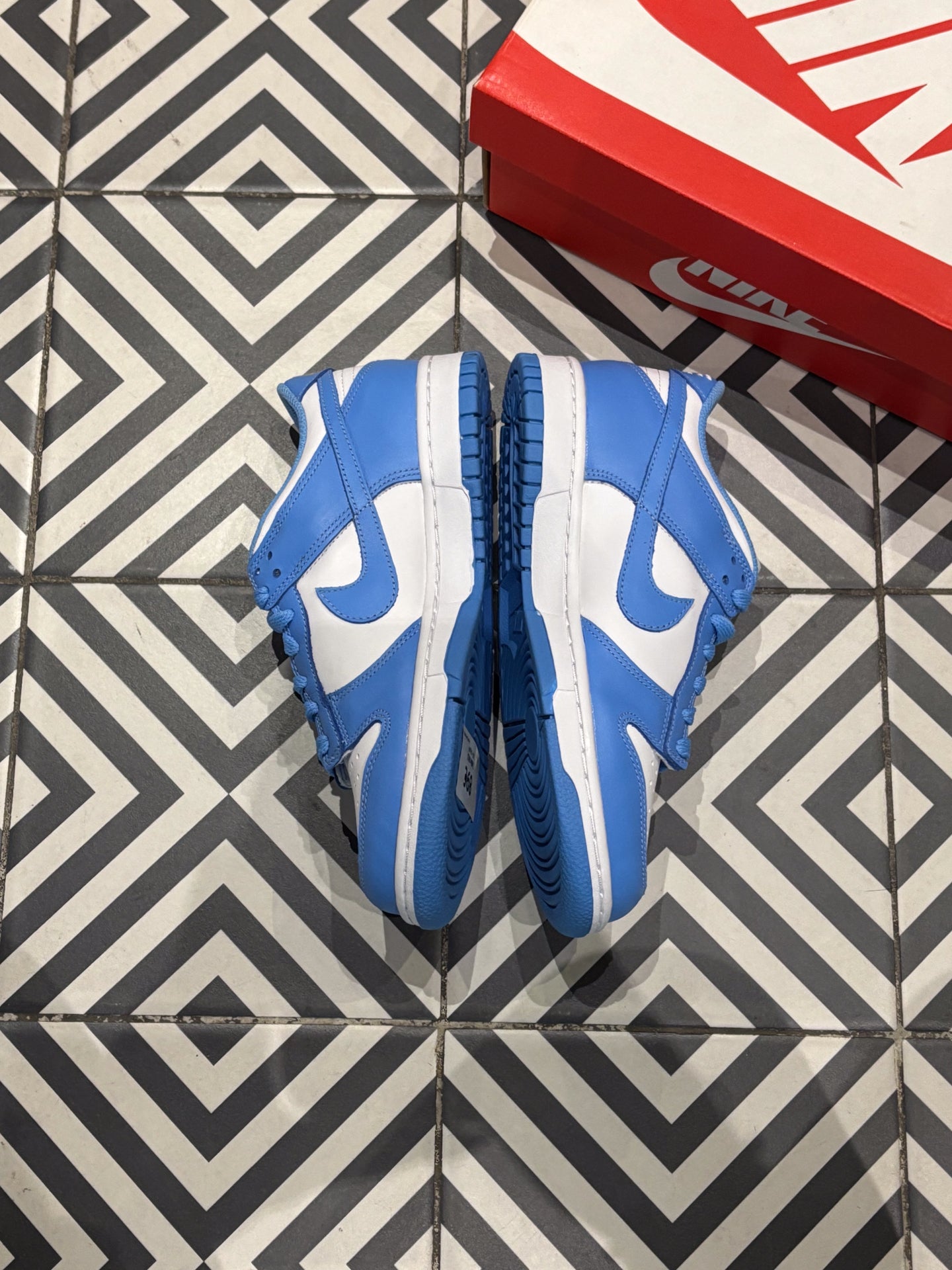 Dunk Low UNC GS (Taille 38,5)