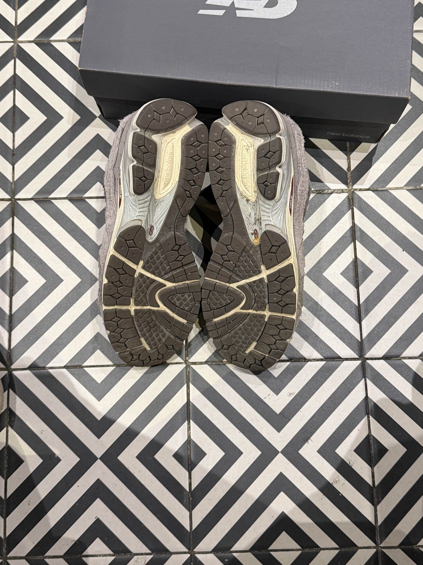 New Balance 2002R Lunar New Year (Taille 41,5)