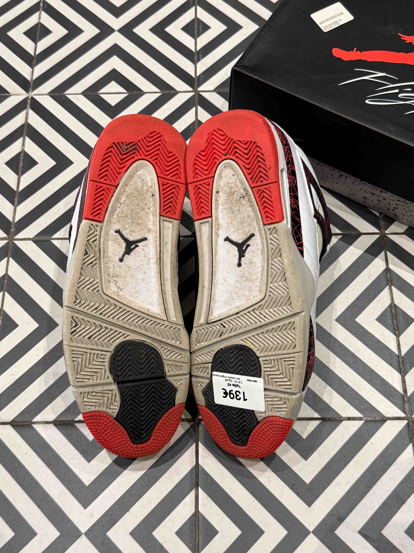 AIR JORDAN 4 Flight Nostalgia (Taille 45)