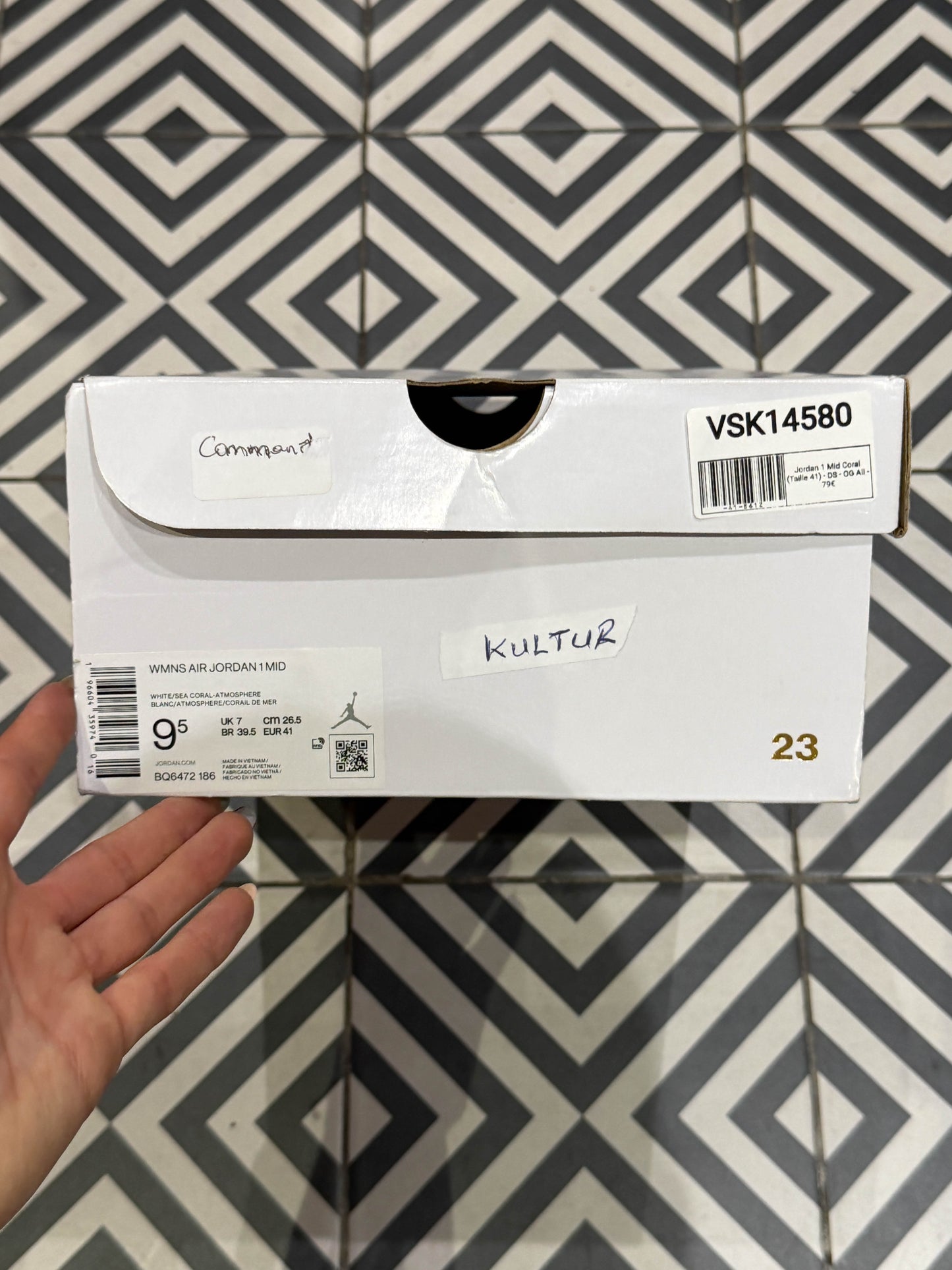 Jordan 1 Mid Coral (Taille 41)