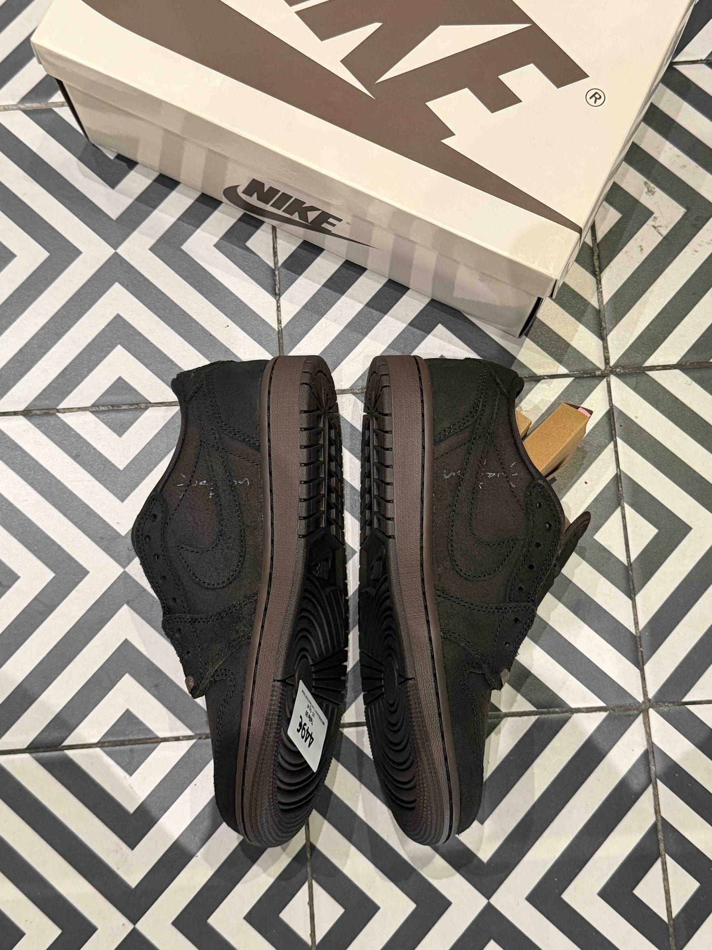 Jordan 1 Low Travis Scott Velvet Brown (Taille 39)