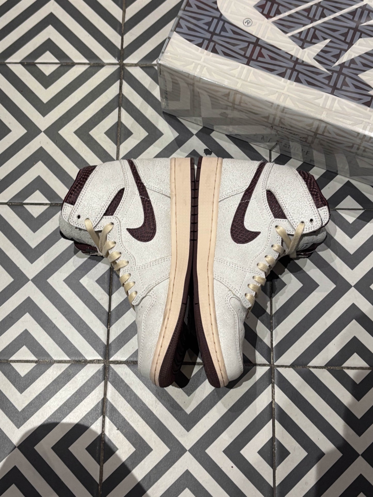 Jordan 1 A Ma Maniere (Taille 42)