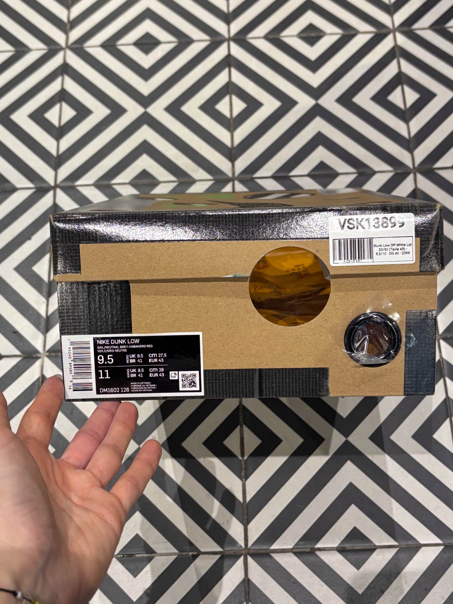 Dunk Low Off White Lot 23/50 (Taille 43)