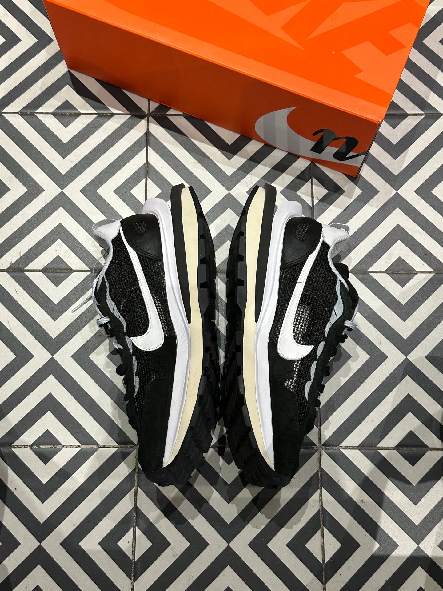 Sacai Vaporwaffle Black white (45)