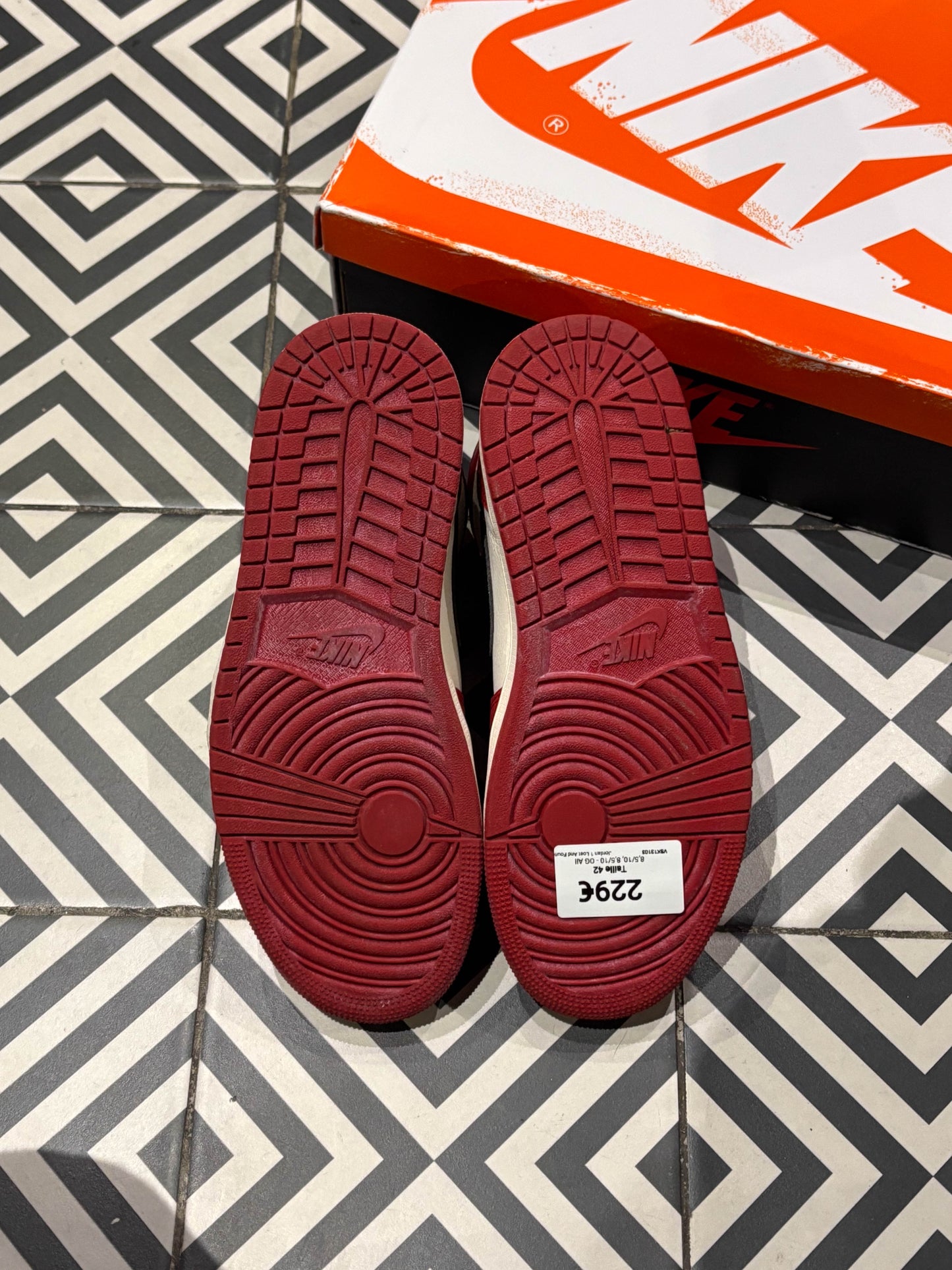 Jordan 1 Lost And Found (Taille 42)