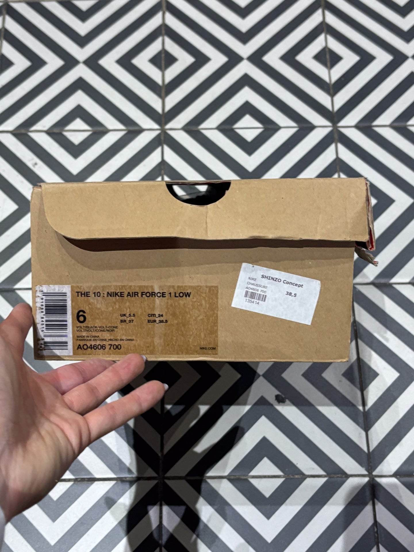 Air Force 1 Off-White Volt (Taille 38,5)