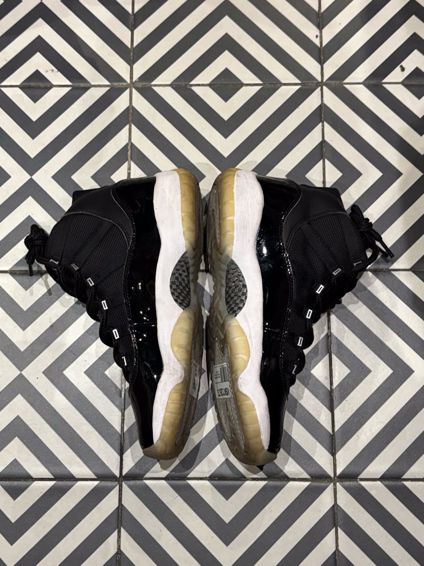 Jordan 11 Jubilee GS (Taille 40)