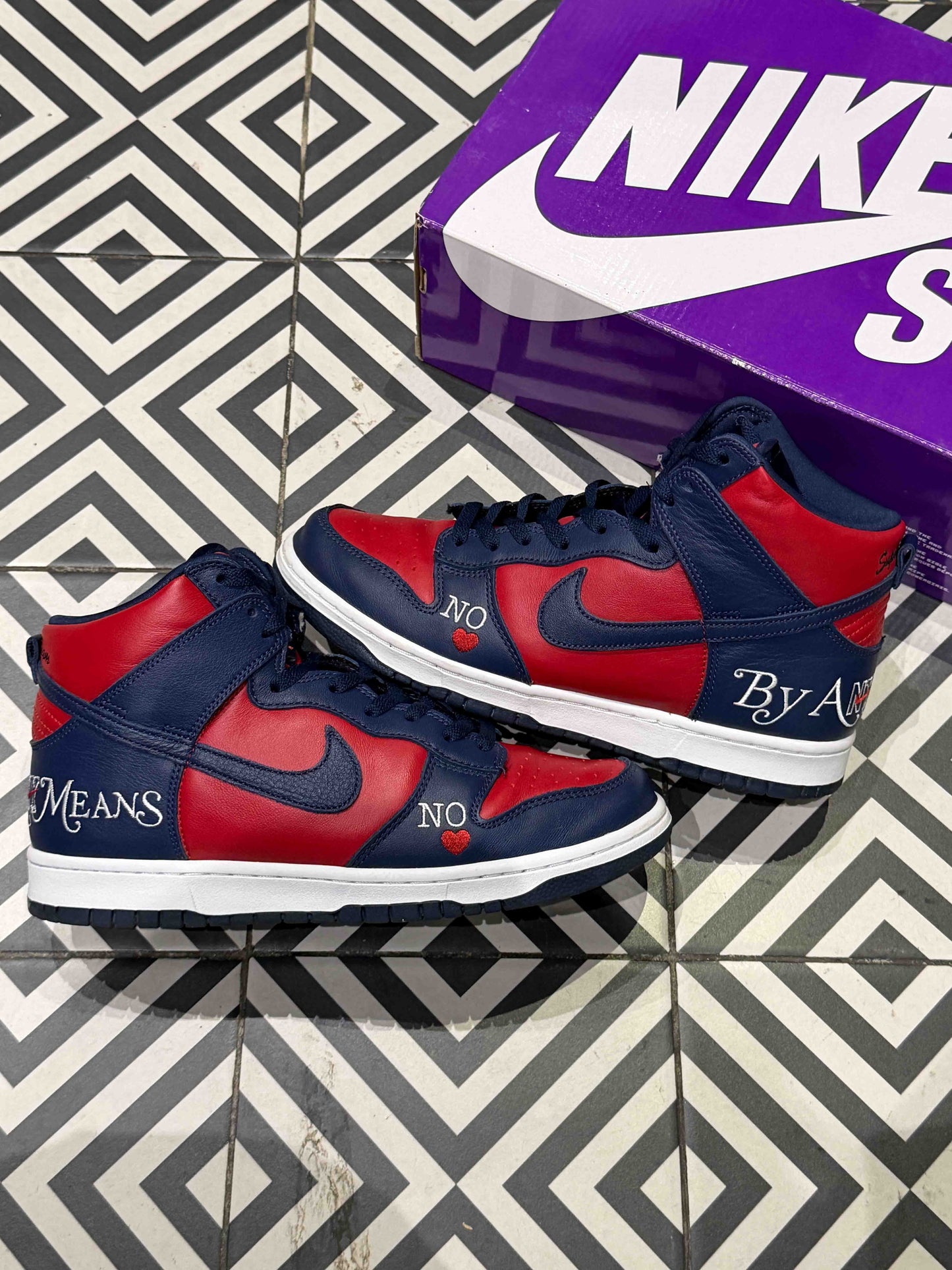 Dunk High Supreme Red (Taille 42,5)