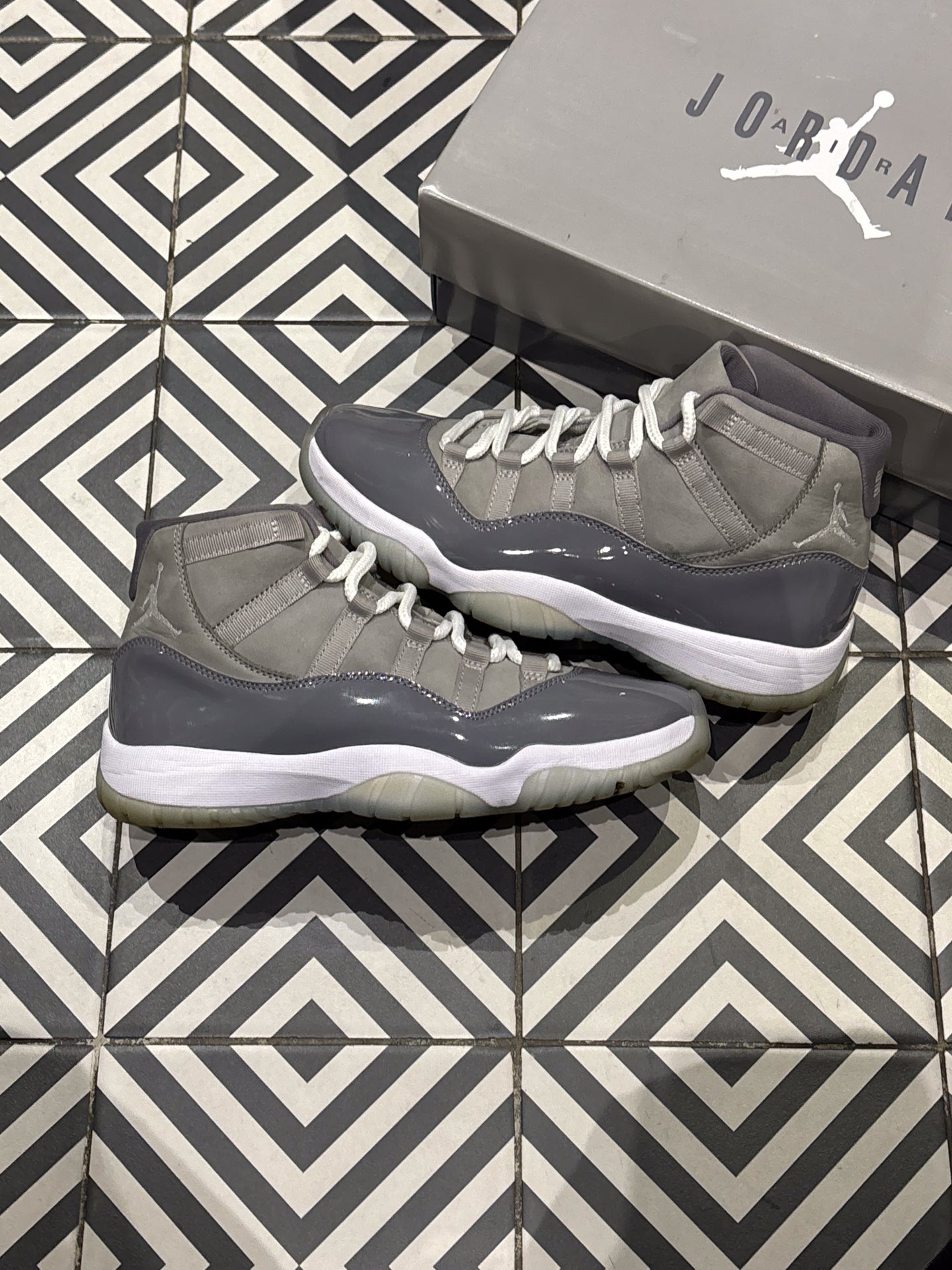 Jordan 11 Cool Grey (Taille 42,5)
