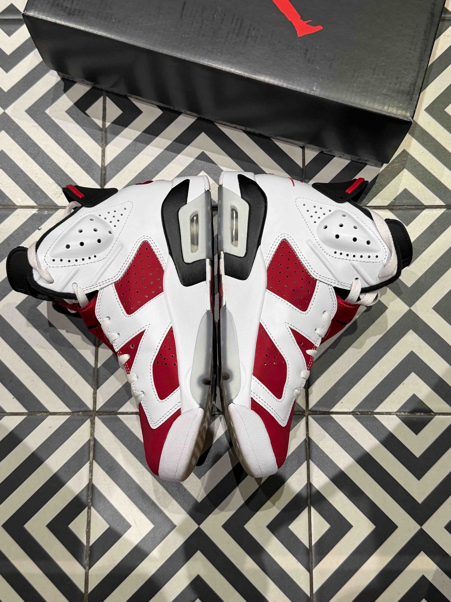 Jordan 6 Carmine (Taille 40)