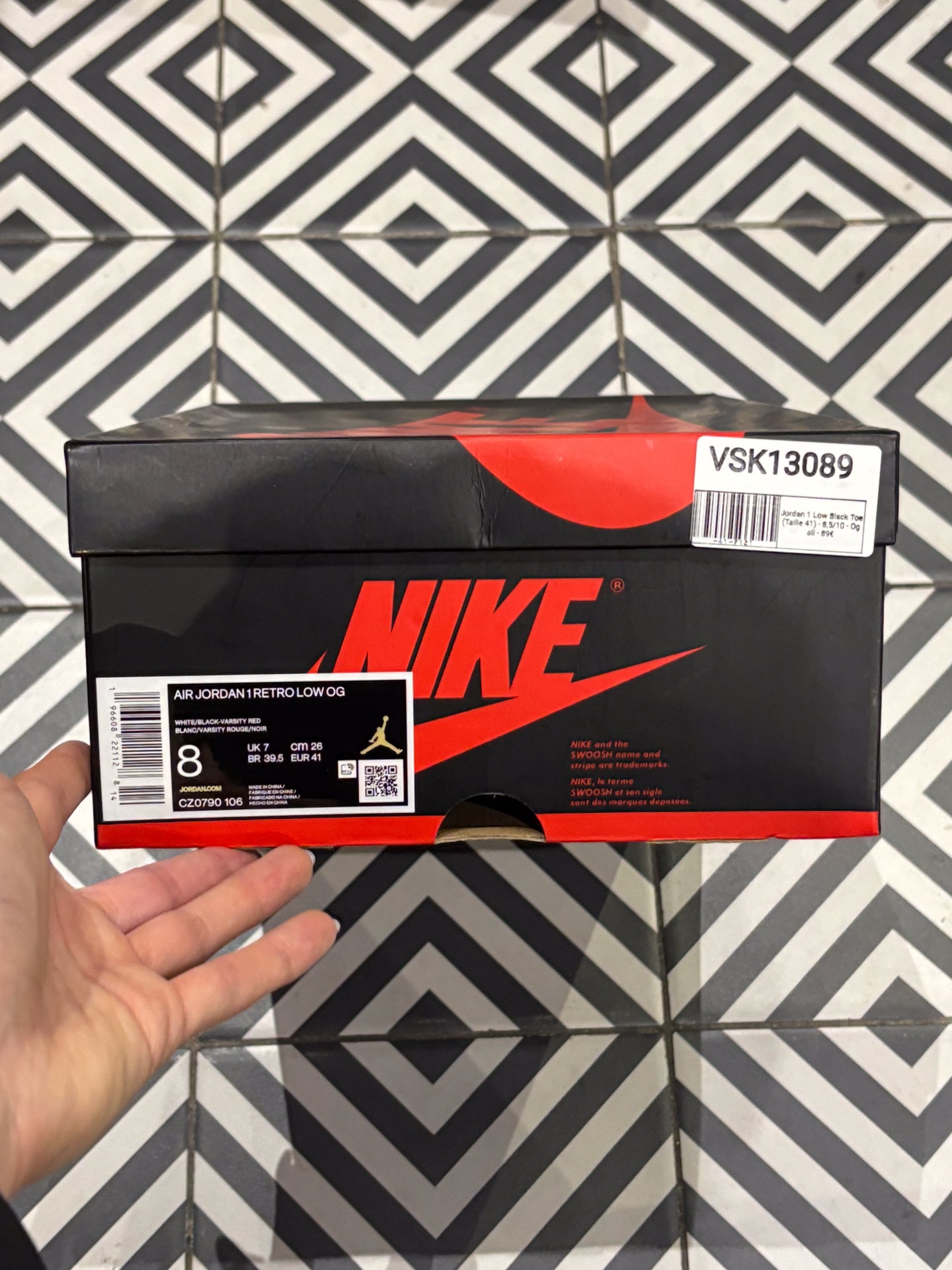 Jordan 1 Low Black Toe (Taille 41)