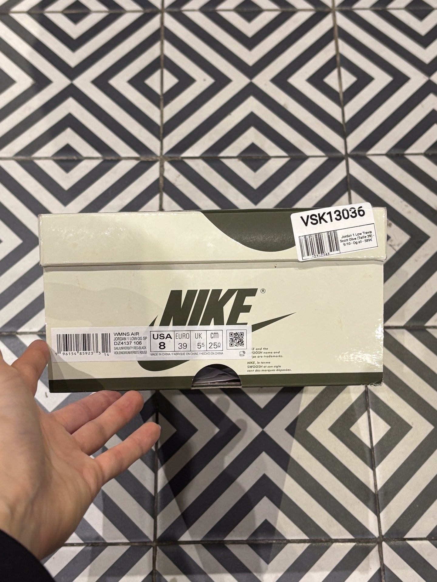 Jordan 1 Low Travis Scott Olive (Taille 39)