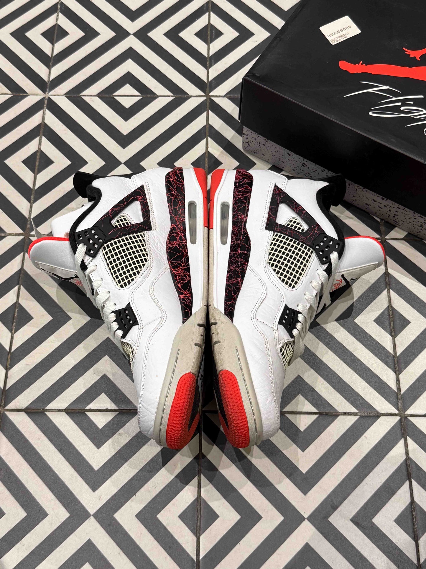 AIR JORDAN 4 Flight Nostalgia (Taille 45)