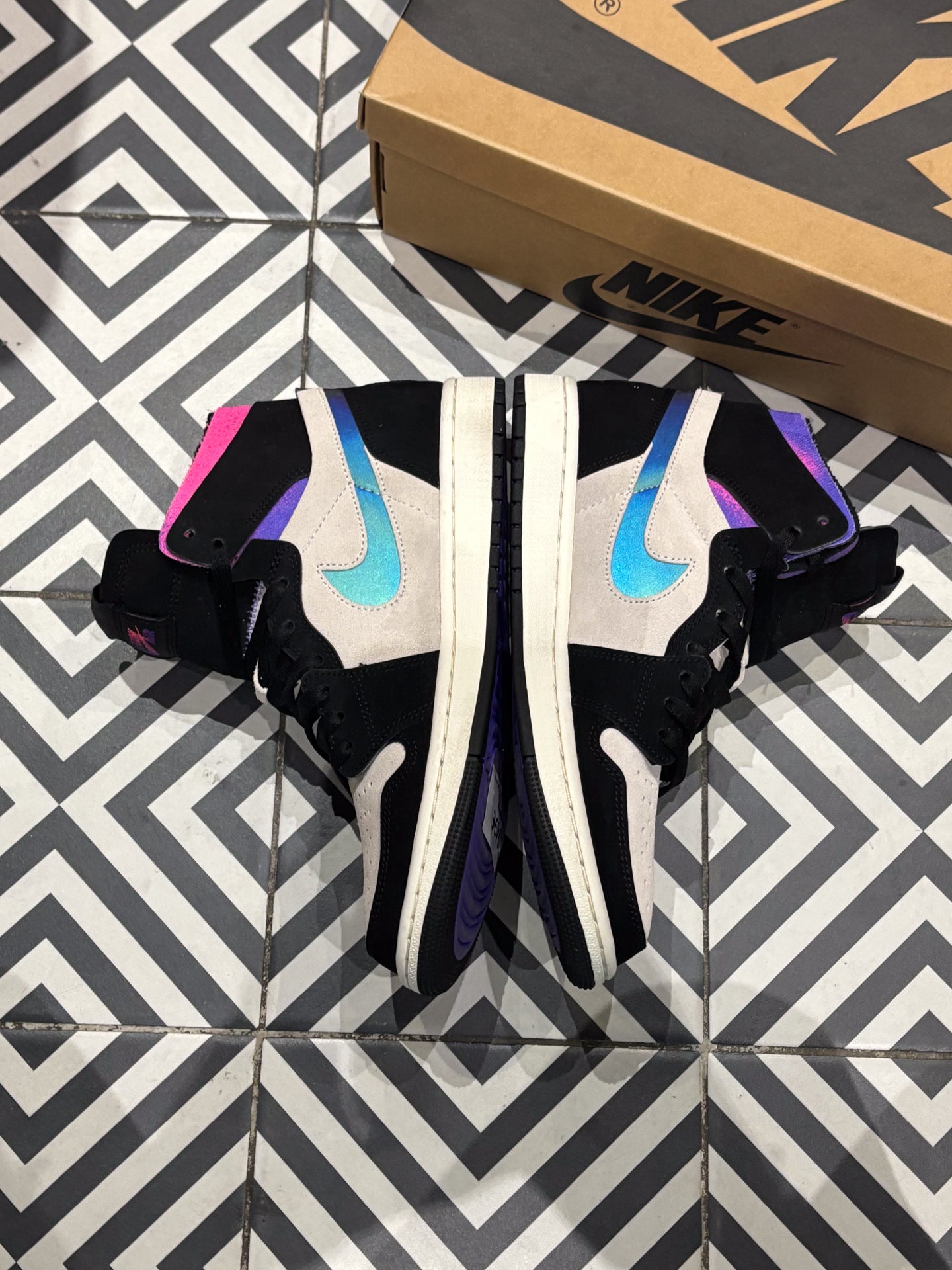 Jordan 1 High Zoom PSG (Taille 42)