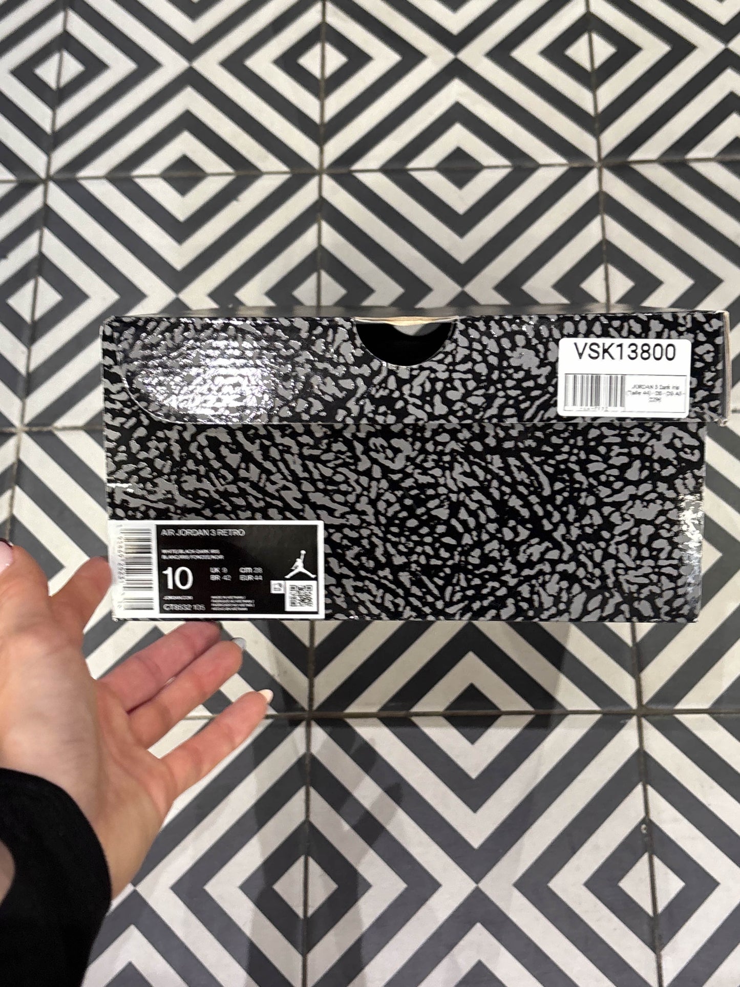 JORDAN 3 Dark Iris (Taille 44)