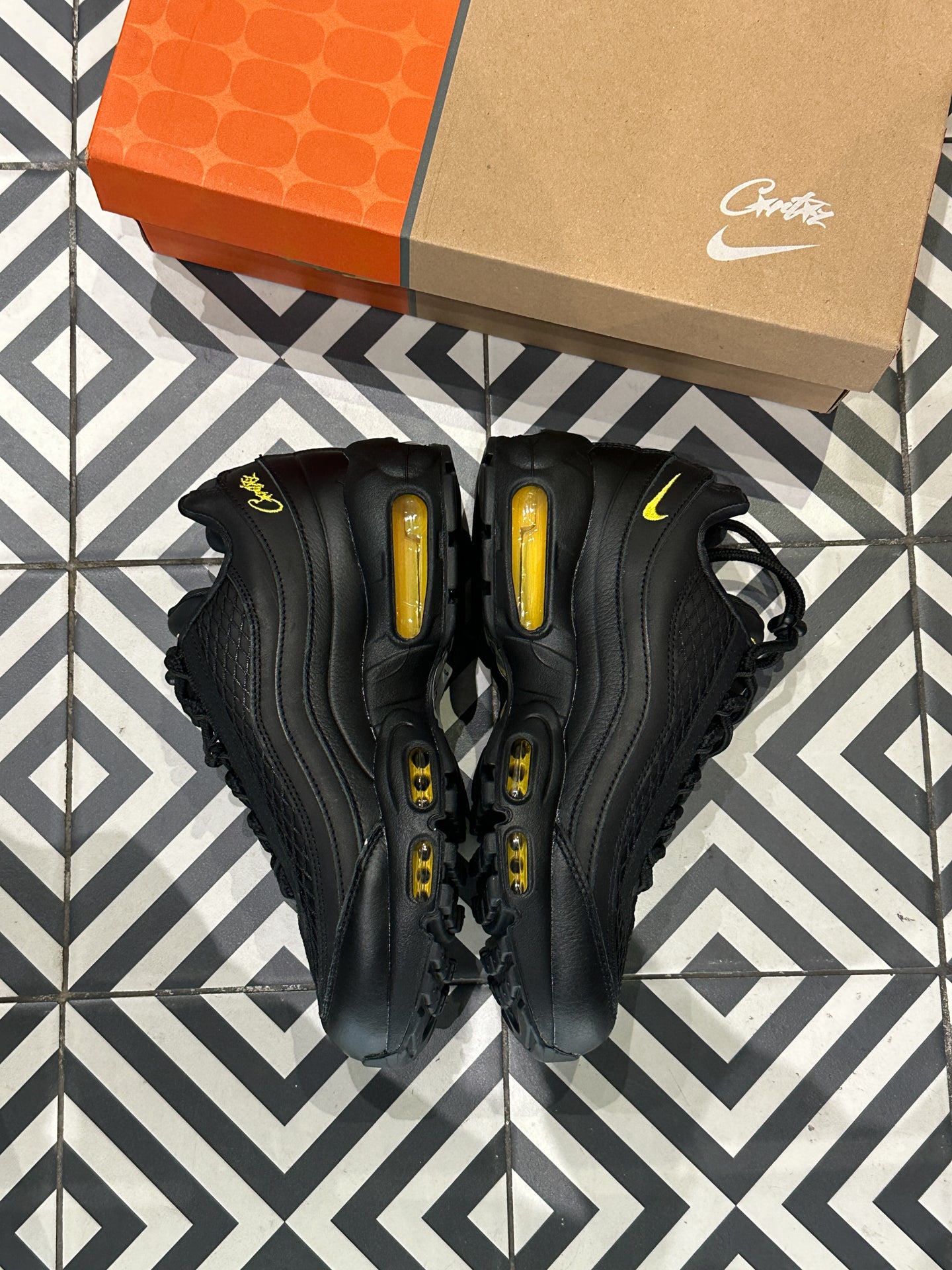 Air Max 95 Corteiz Honey black (Taille 40)