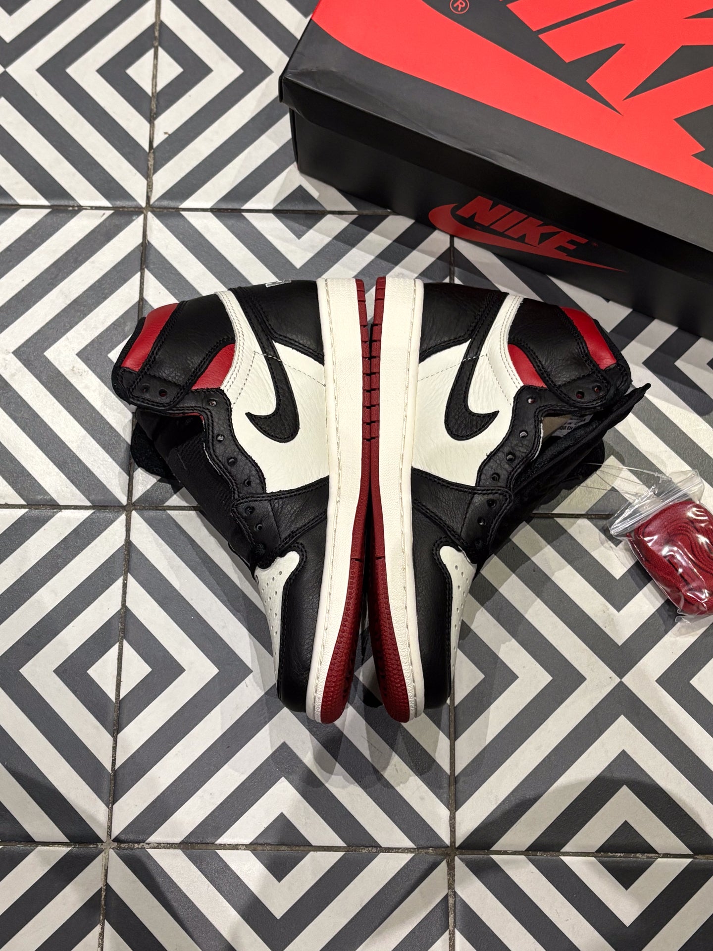 Jordan 1 High Not For Resale (Taille 40)