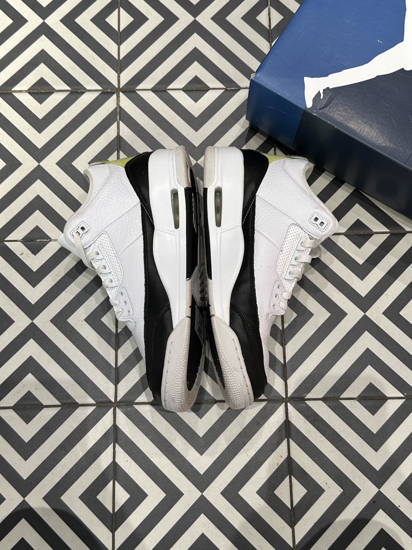 Jordan 3 Fragment (Taille 45)