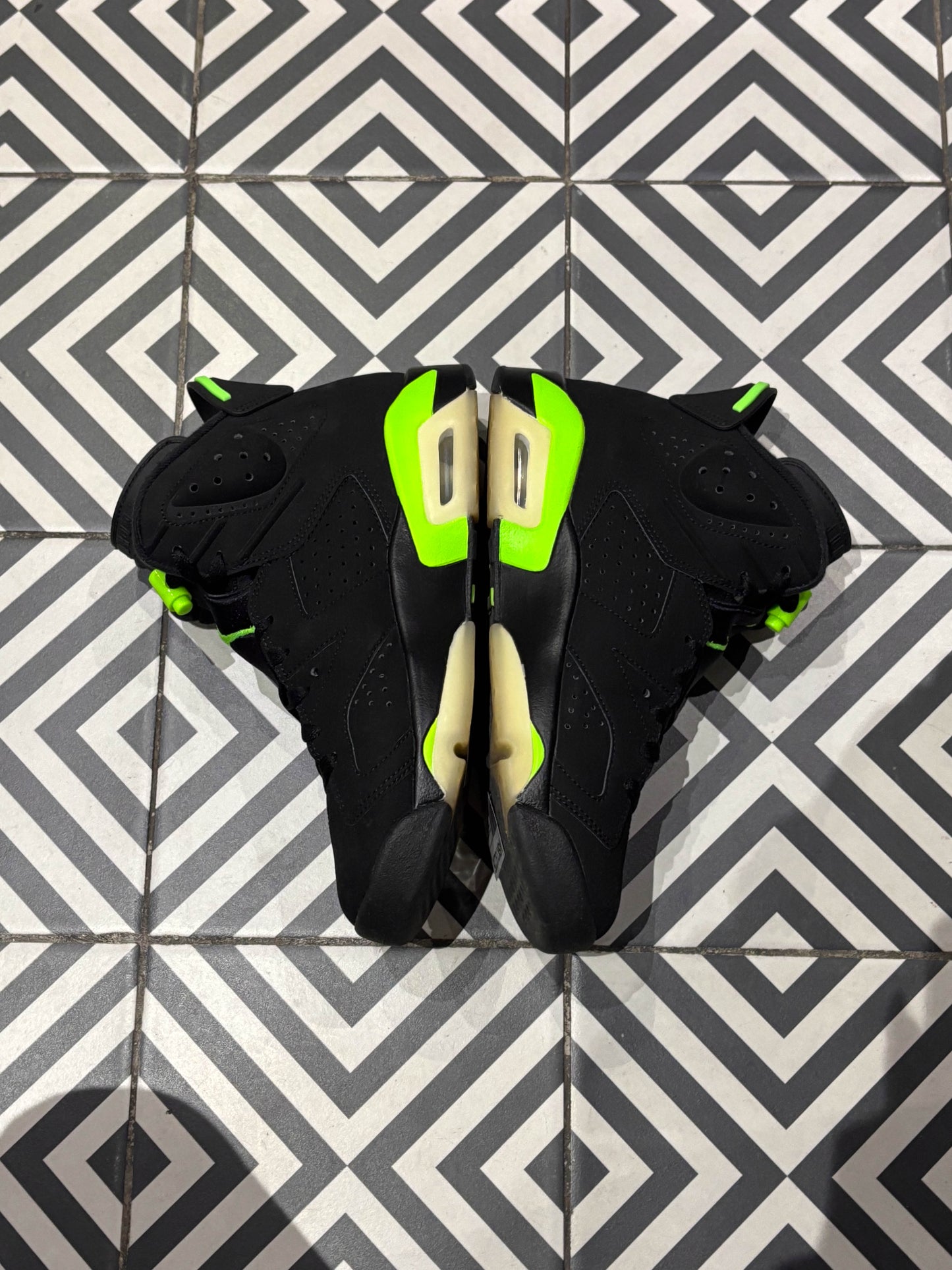 Jordan 6 Electro Green (Taille 40,5)