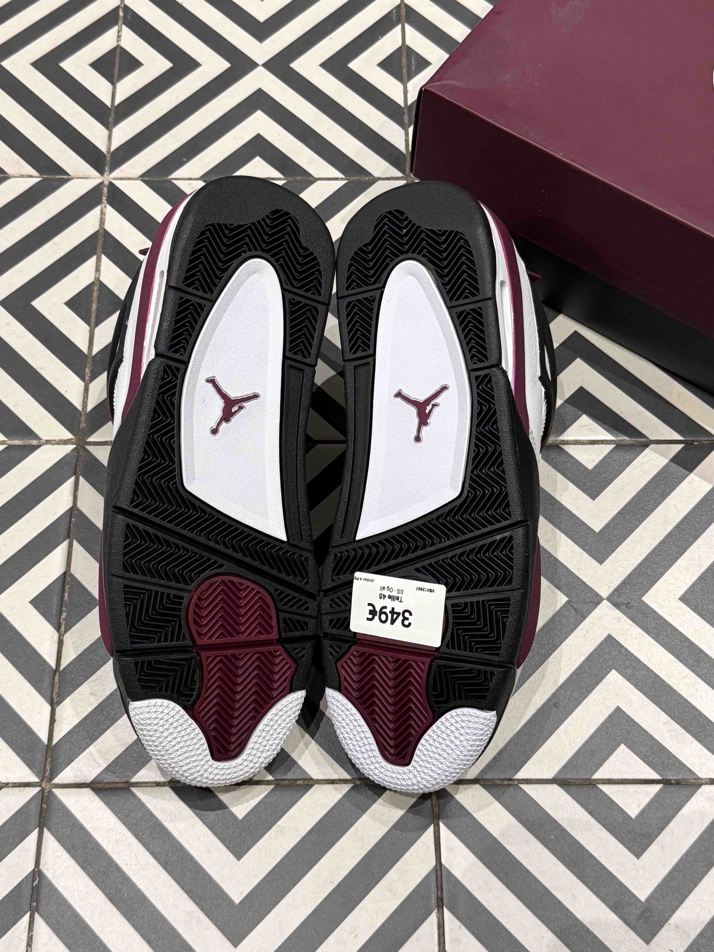 Jordan 4 PSG (Taille 45)
