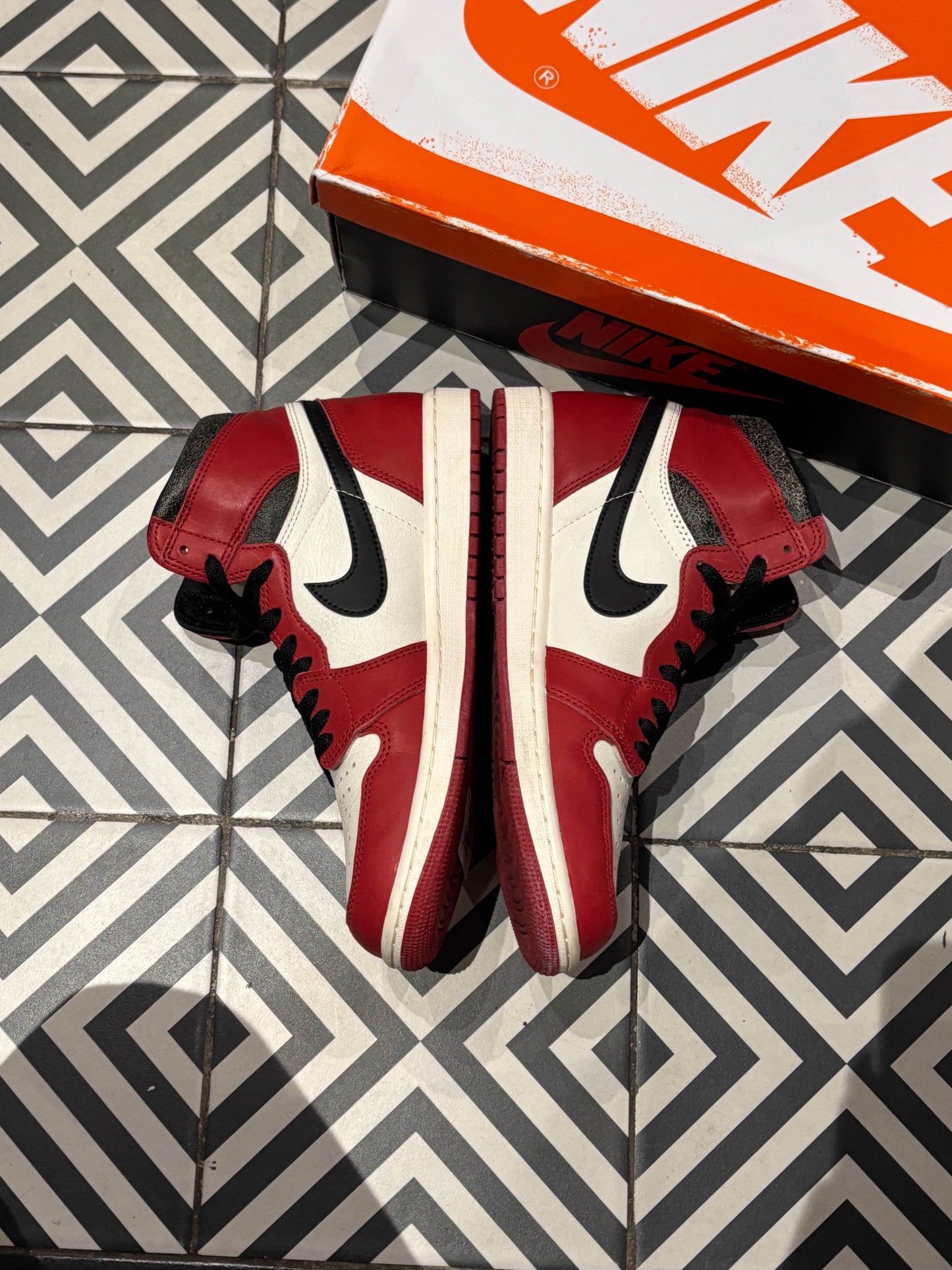 Jordan 1 Lost And Found (Taille 42)