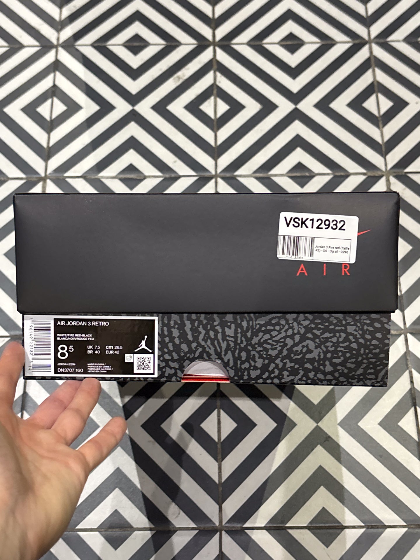 Jordan 3 Fire red (Taille 42)