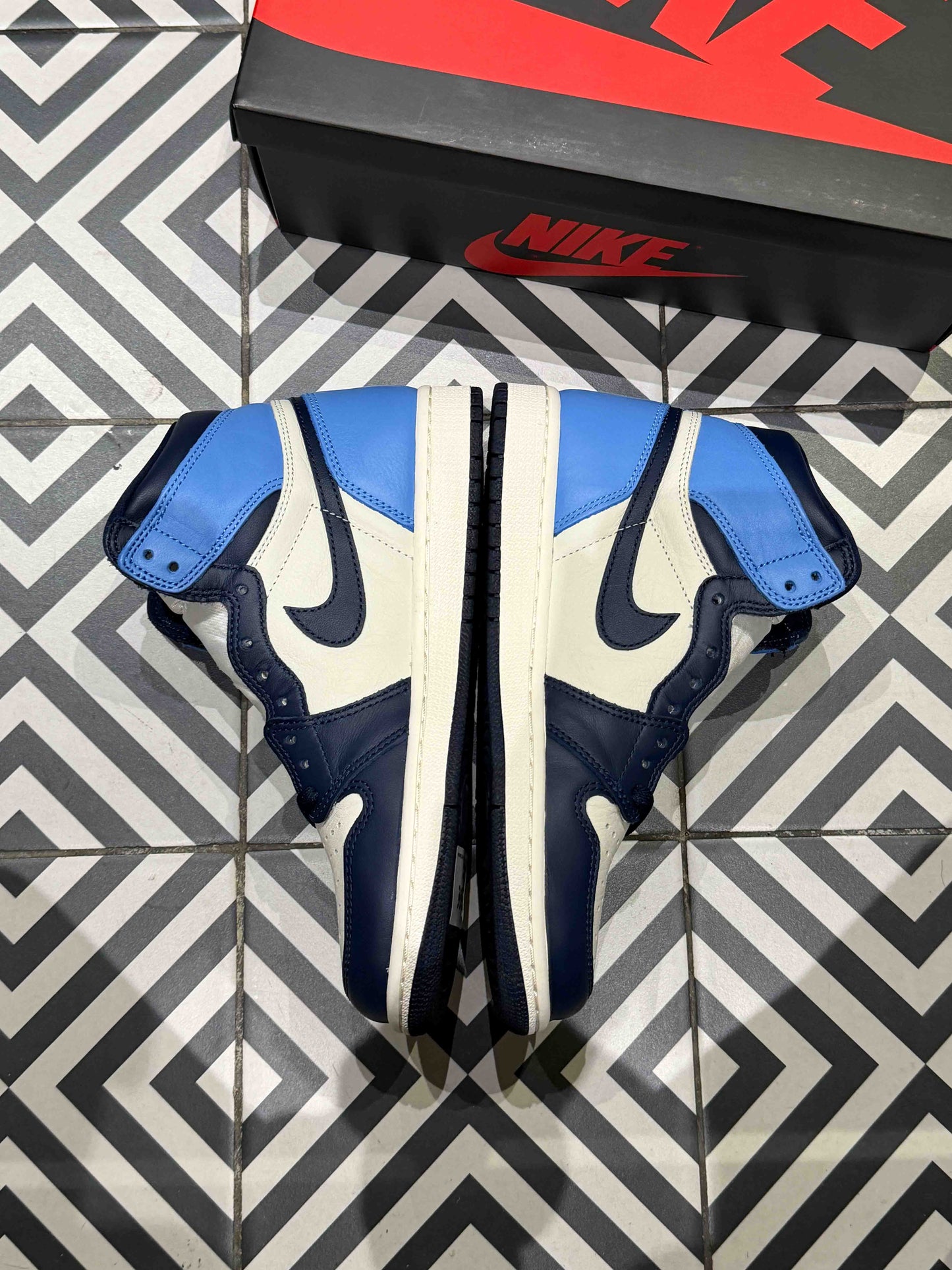 Jordan 1 High Obsidian (Taille 41)