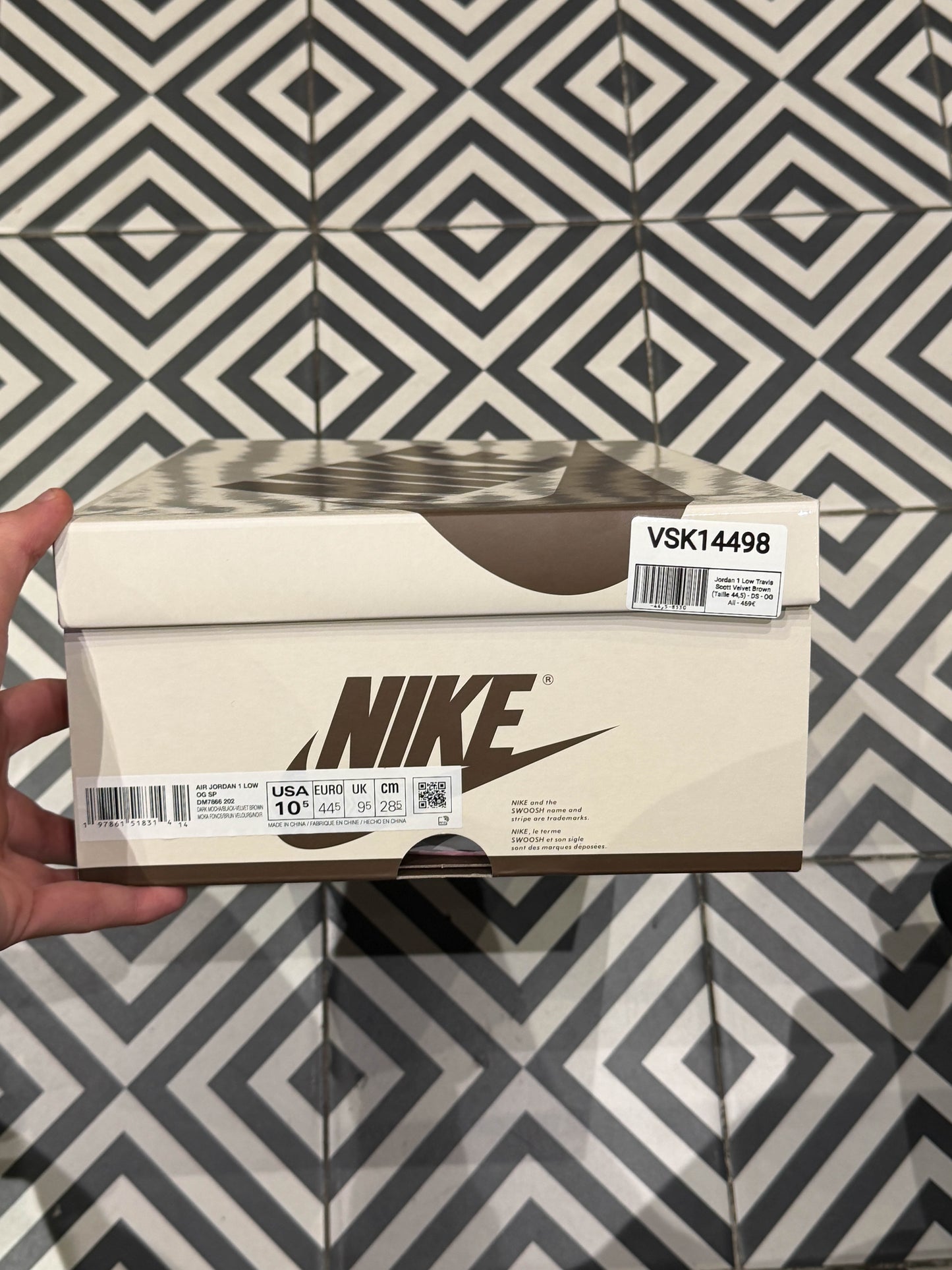 Jordan 1 Low Travis Scott Velvet Brown (Taille 44,5)