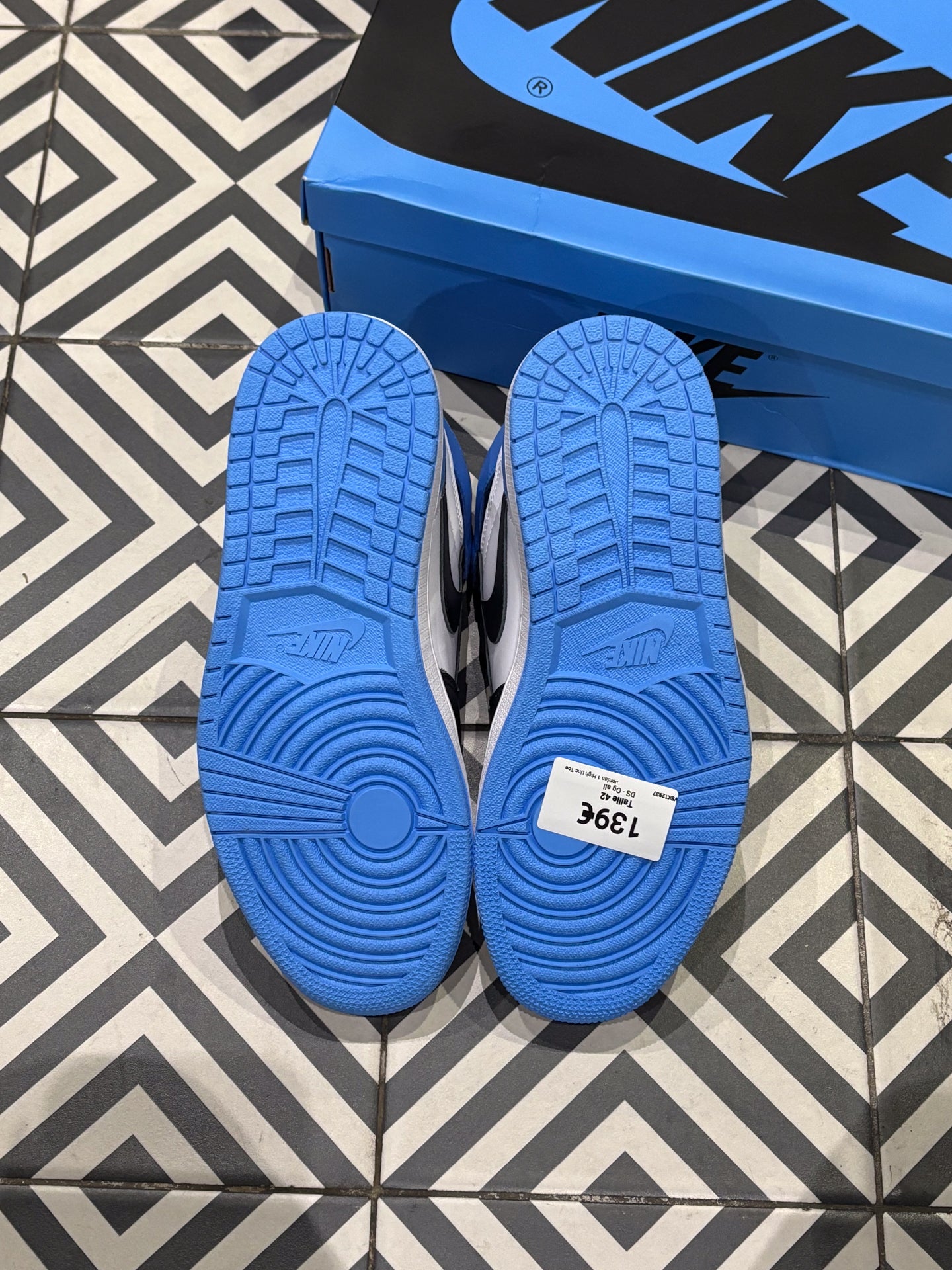 Jordan 1 High Unc Toe (Taille 42)