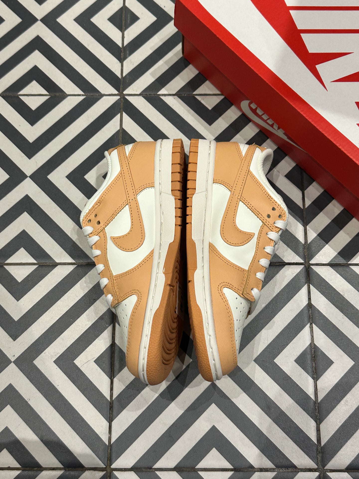 Dunk Low Harvest Moon (Taille 36)