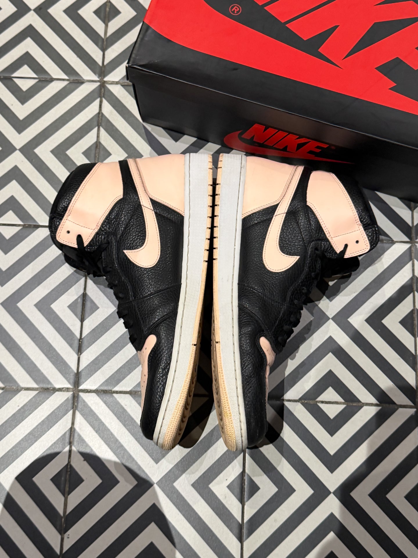 Jordan 1 high Crimson Tint (Taille 50,5)