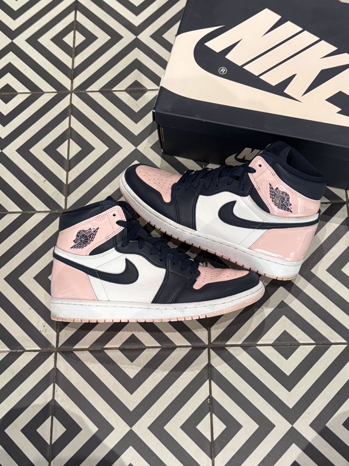Jordan 1 High Atmoshere (Taille 40,5)
