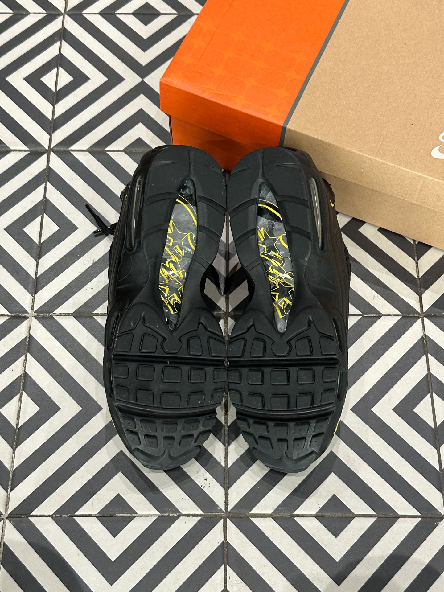 Air Max 95 Corteiz Honey Black (Taille 42,5)
