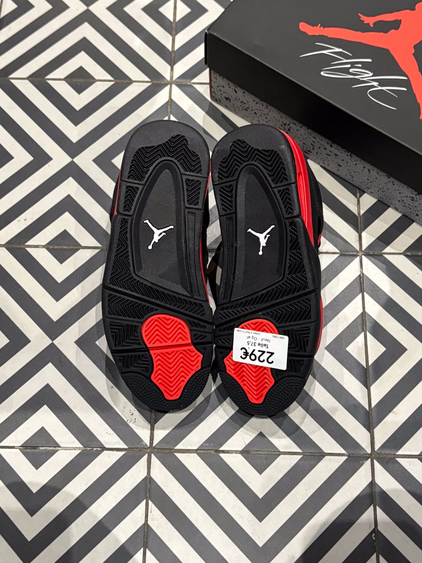 Jordan 4 Red Thunder GS (Taille 37,5)