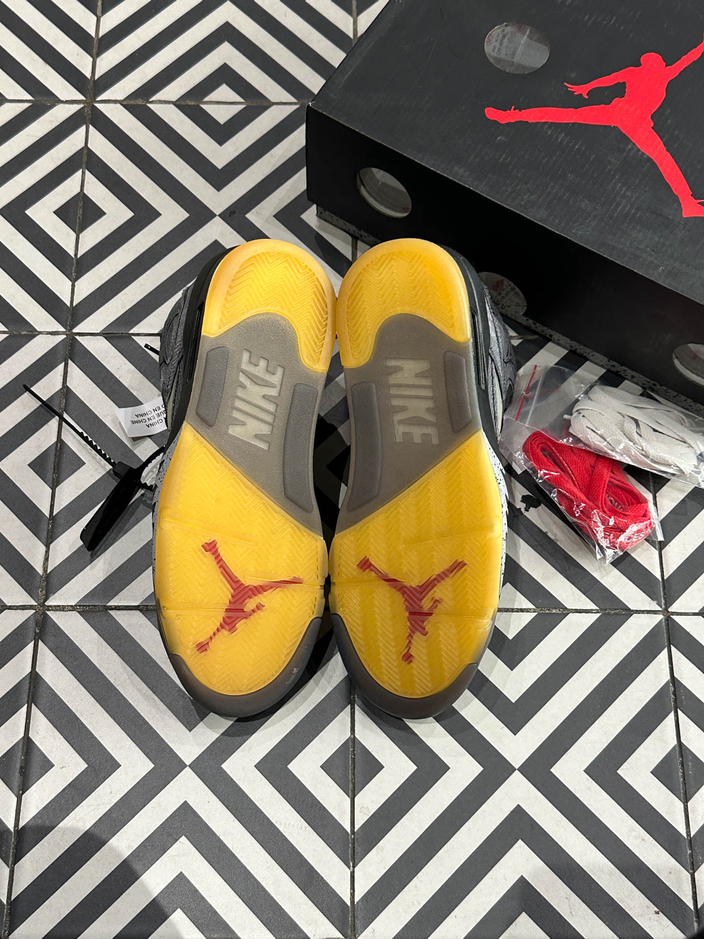 Jordan 5 Off-White Muslin (Taille 42)