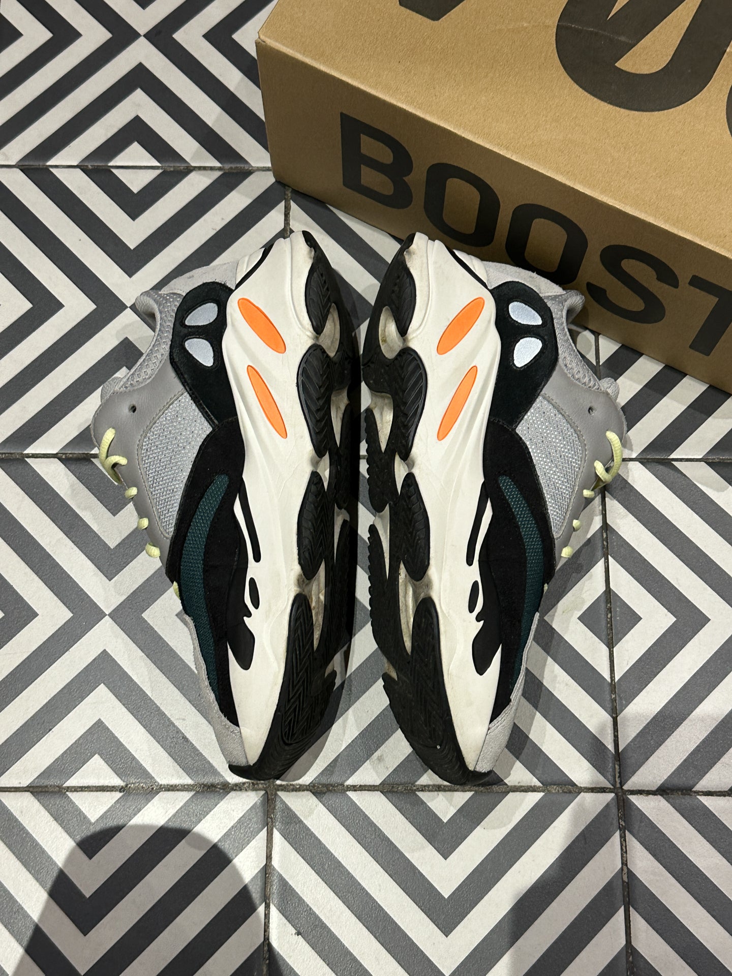 Yeezy 700 Wave Runner (Taille 46)