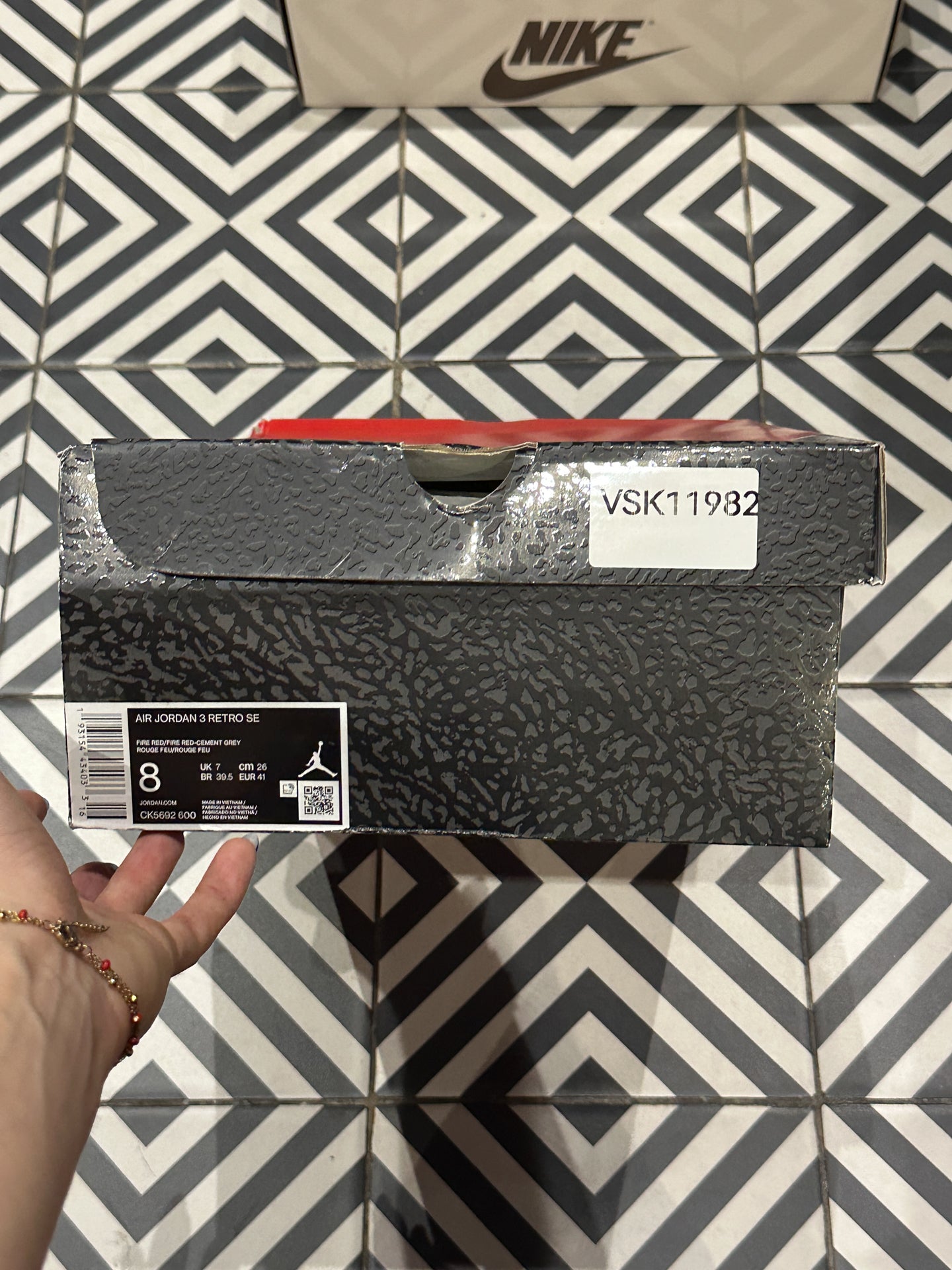 Jordan 3 Fire Red SE Unite (Taille 41)