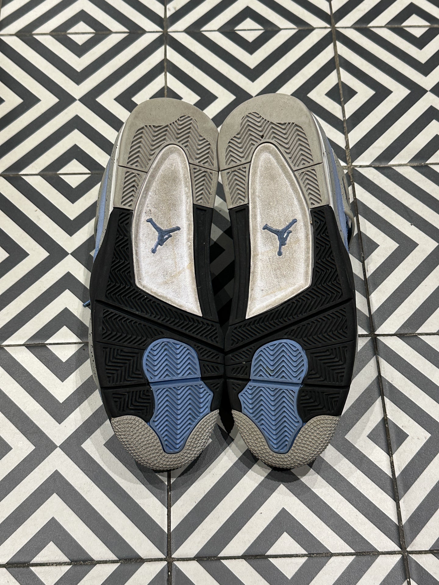 Jordan 4 UNC (Taille 47,5)