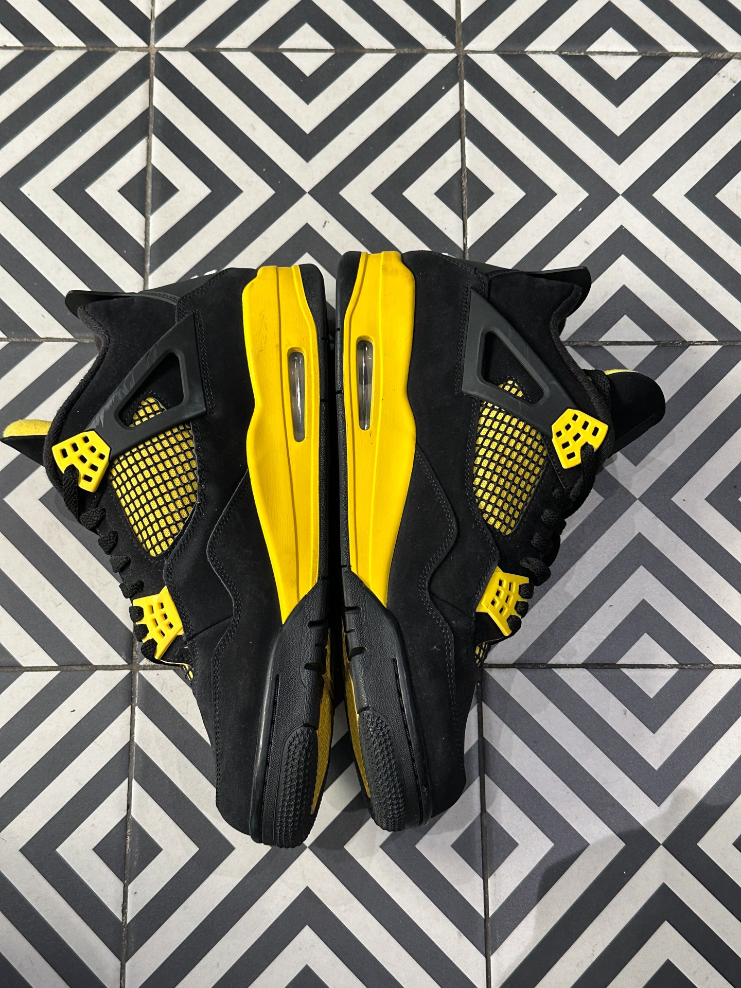 Jordan 4 Thunder (Taille 47,5)