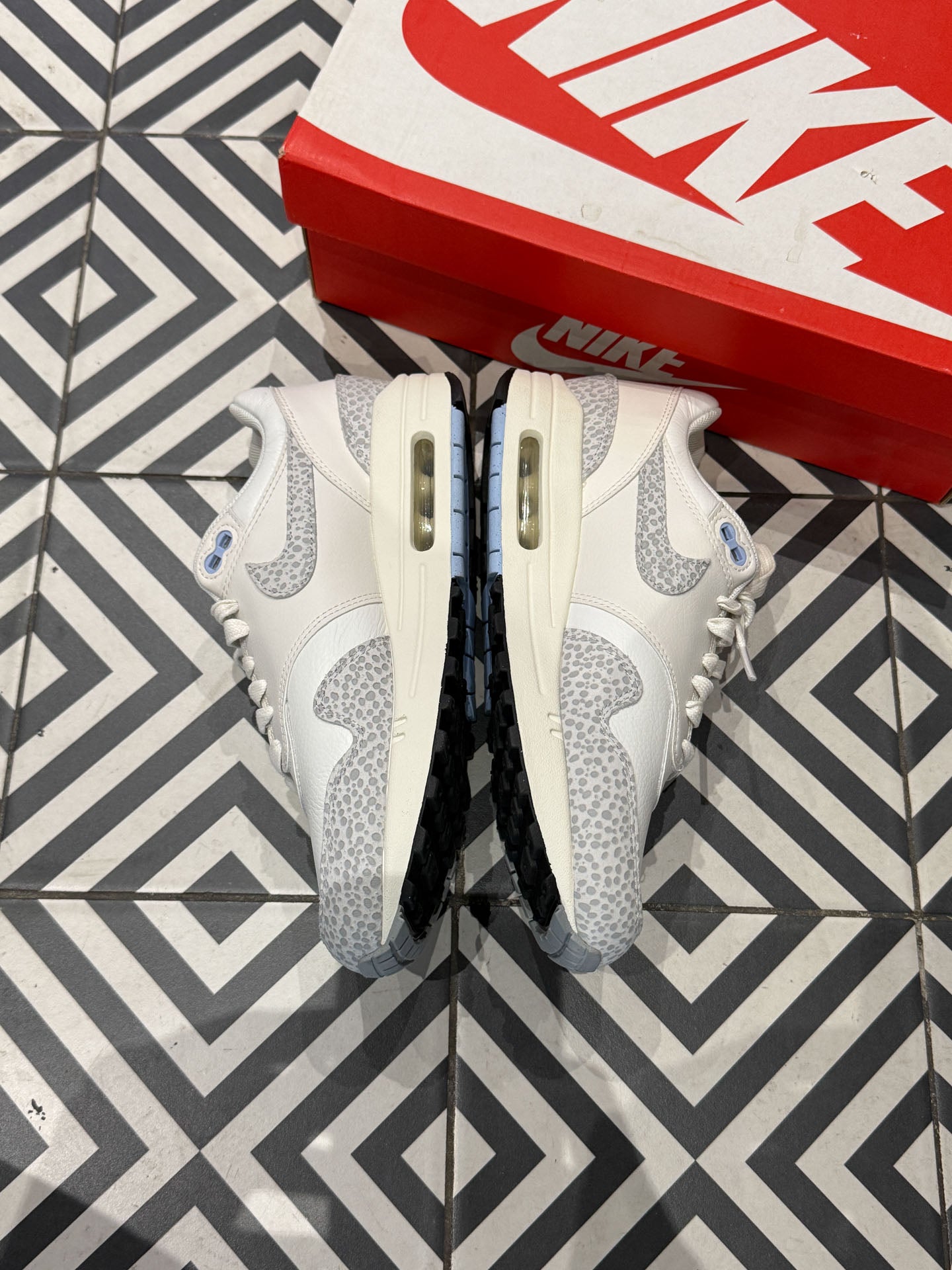 Air Max 1 Phantom (Taille 40)