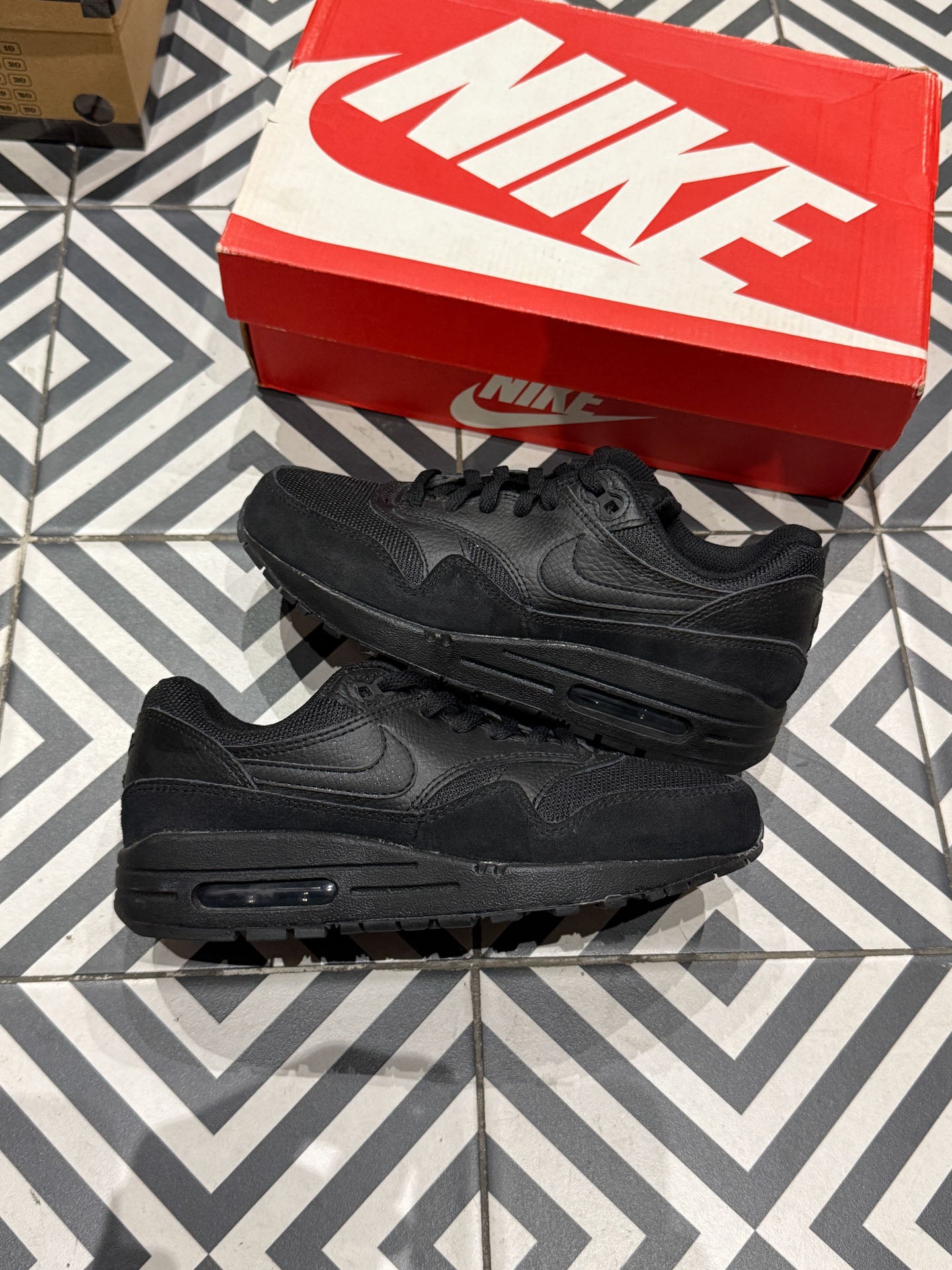Air Max 1 Black (Taille 36)